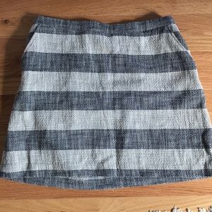 Woven skirt